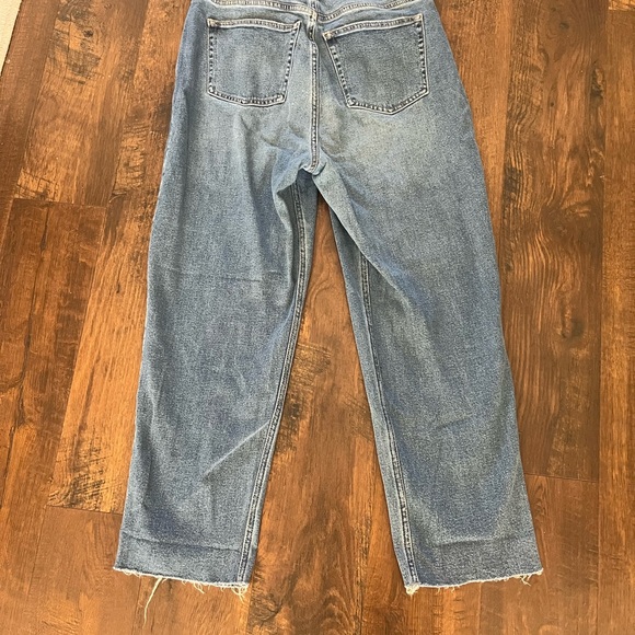 Hollister Women's Straight Leg Jeans in Light Blue, size 30 - Picture 3 of 4